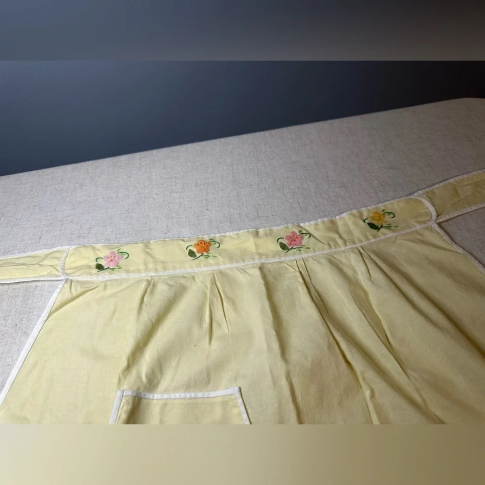 Vintage Peking Waist Apron Embroidered